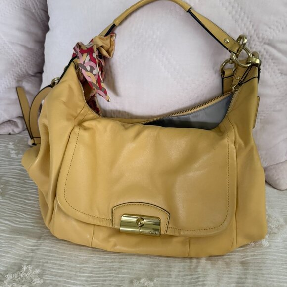 Coach Kristin F22309 Leather Hobo Shoulder Bag – Beige Yellow Designer Purse - Picture 1 of 6